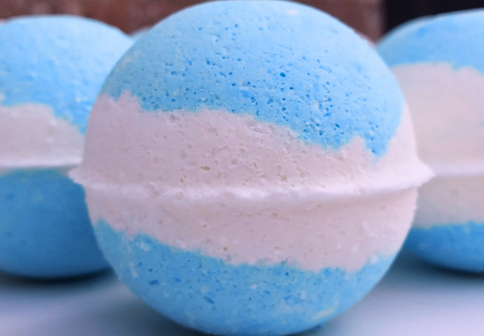 Christmas Calm Bath Bomb Frizzbombbathbombs