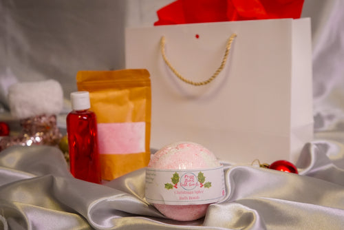 Frizz Bomb Festive Dust & Shower Gel Gift Bag Frizzbombbathbombs